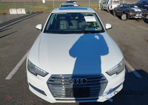 2017 Audi A4 2.0T Premium из США, поврежденный, VIN WAUANAF46HN065582